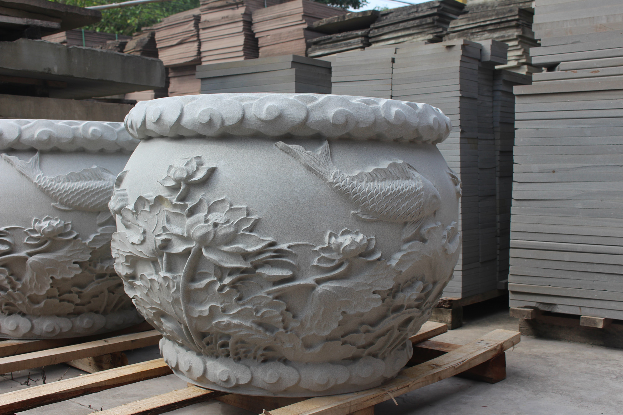 青石魚(yú)缸